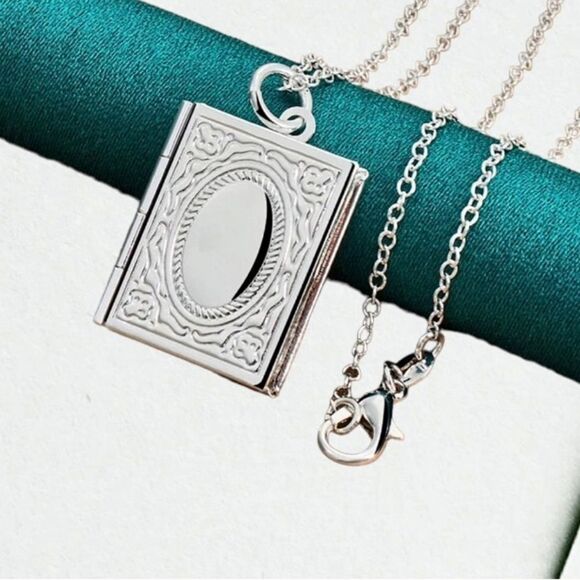 STERLING SILVER BOOK LOCKET - Picture 1 of 5
